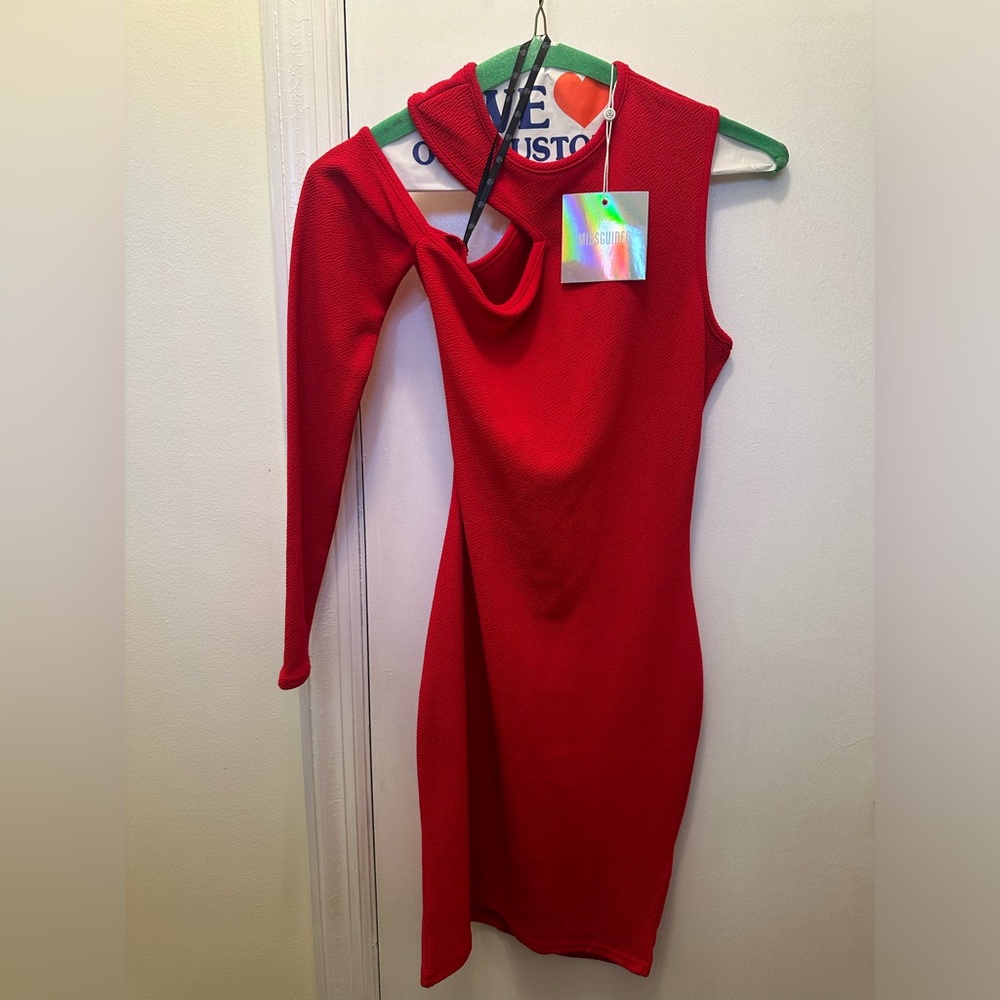 BNWT Misguided Sexy Stretch One Sleeve Cut Out Bodycon Red Dress. Size 2